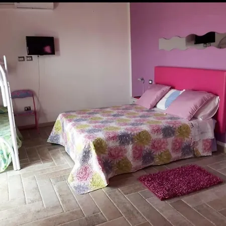 בית חווה Agriturismo Sa Pramma Baratili San Pietro